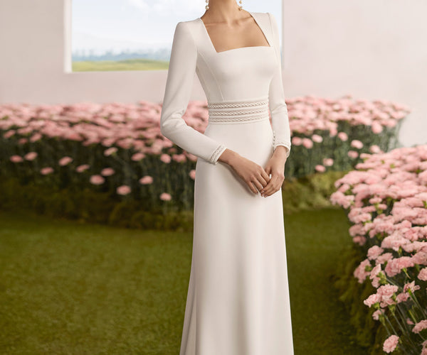 strapless open back dress Rosa Clará Couture Ravel Wedding Dress – Square Neckline