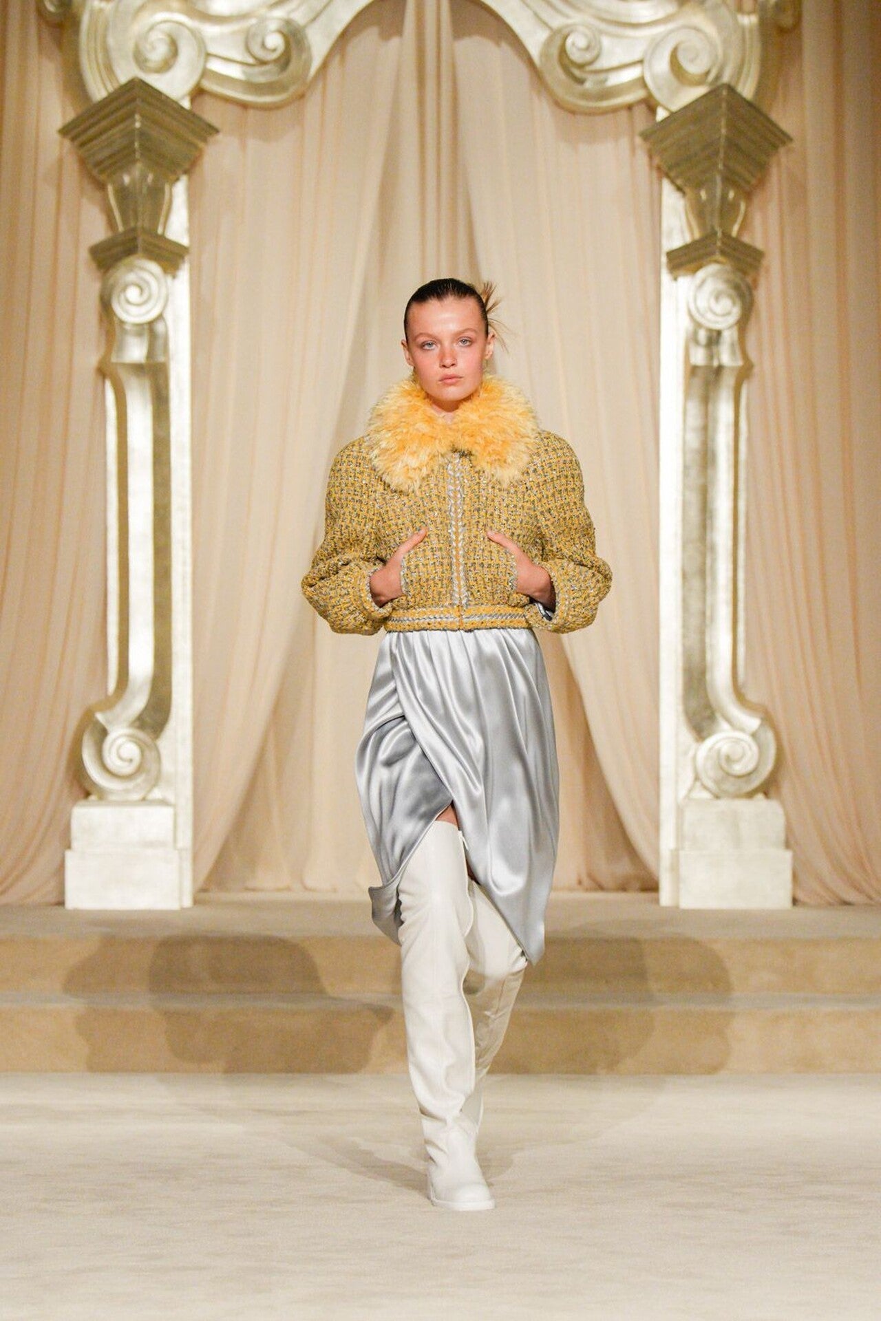 Chanel Fall Winter 2025-26 Haute Couture Fashion Show