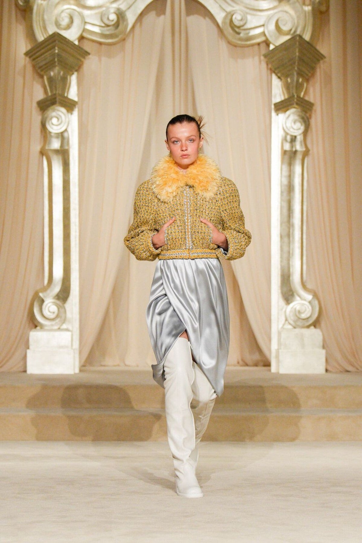 Chanel Fall Winter 2025-26 Haute Couture Fashion Show