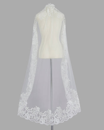 Bridal veil at Ellie Belle