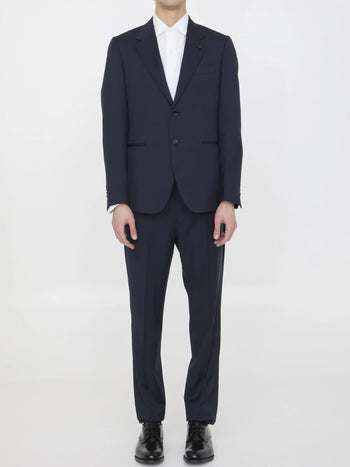 Men's Designer Suits & Tuxedos at Ellie Belle