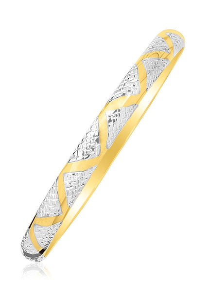 10k Two-Tone Gold Textured Zigzag Style Bangle - Ellie Belle