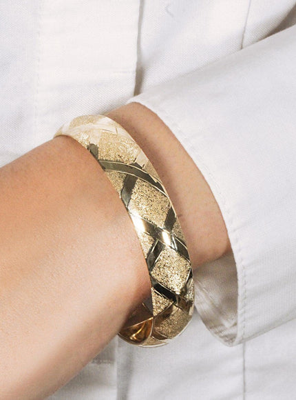 10k Yellow Gold Dual-Textured Diamond Pattern Bangle - Ellie Belle