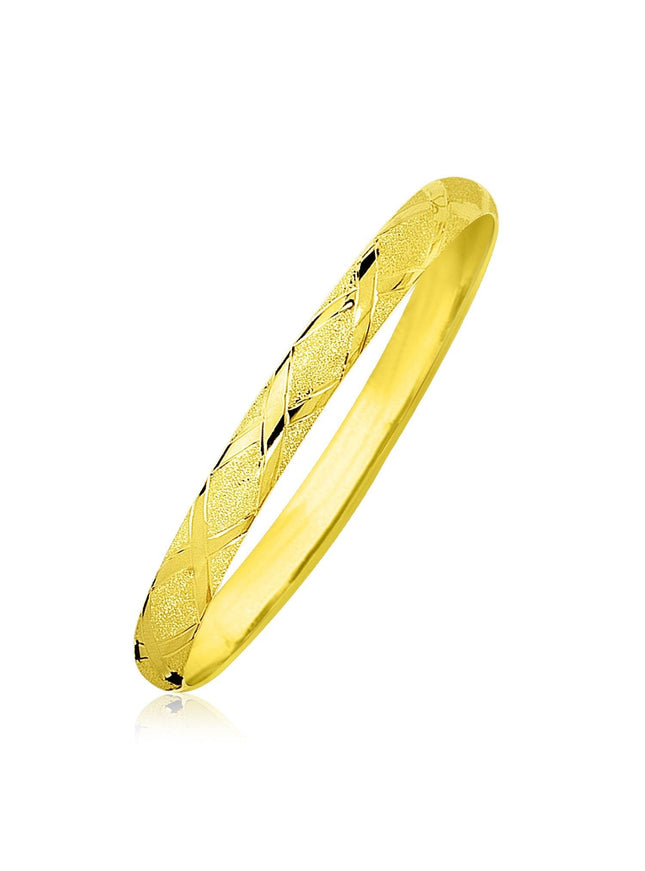 10k Yellow Gold Slender Diamond Pattern Textured Bangle - Ellie Belle