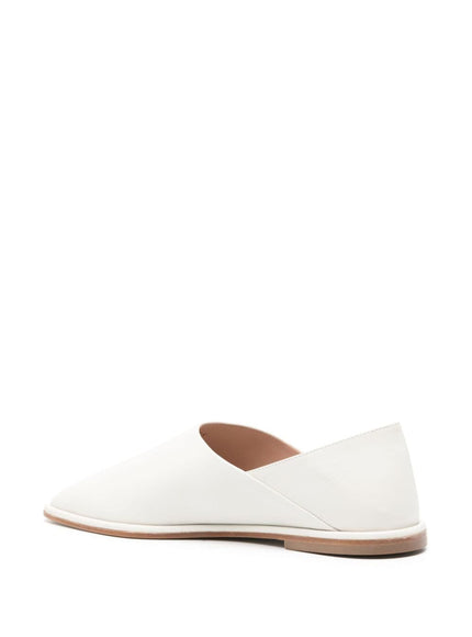 E 'CLAT Flat shoes White