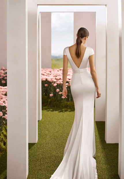 Rosa Clará Couture Rimar Crepe Satin Bridal Gown