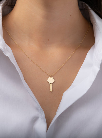 Zoe Lev 14K Gold Key Necklace
