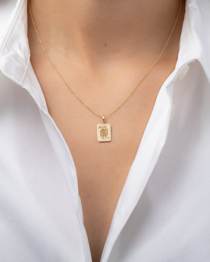 Zoe Lev 14K Gold Queen of Hearts Necklace
