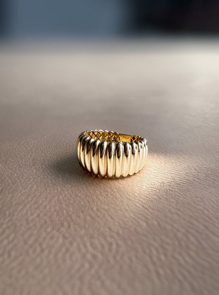 Zoe Lev 14K Gold Ribbed Ring