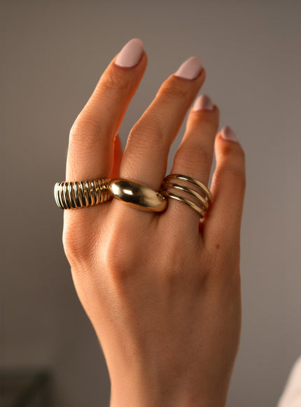 Zoe Lev 14K Gold Ribbed Ring