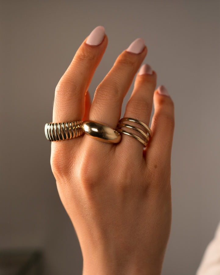 Zoe Lev 14K Gold Ribbed Ring