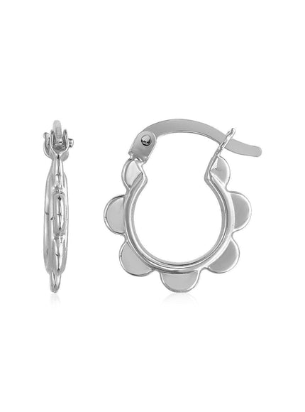 14k White Gold Scalloped Hoop Earrings - Ellie Belle