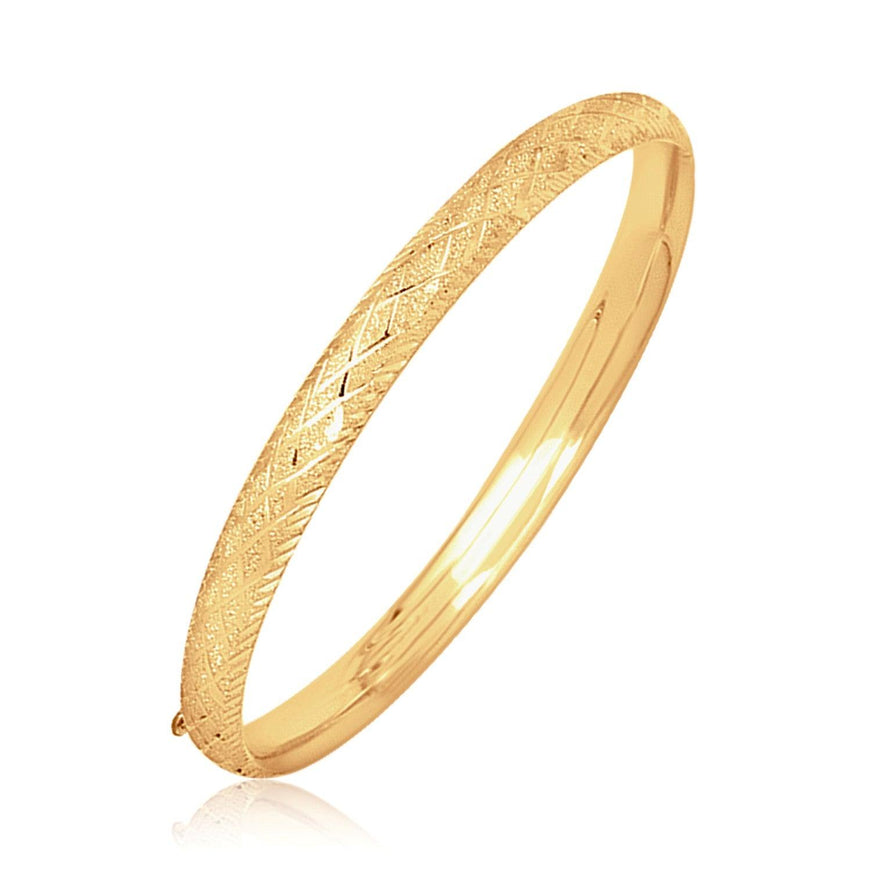 14k Yellow Gold Diamond Carved Bangle (6.0 mm) - Ellie Belle