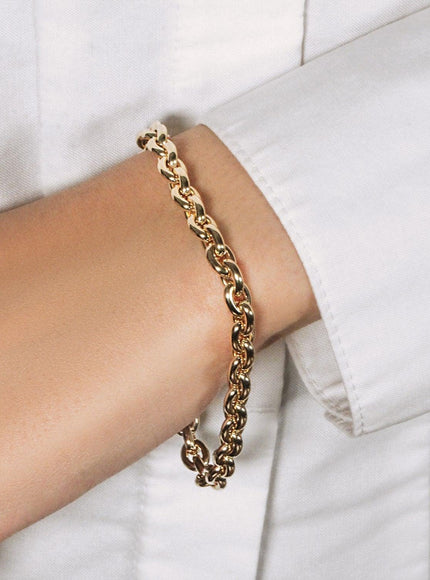 14k Yellow Gold Polished Oval Link Bracelet - Ellie Belle