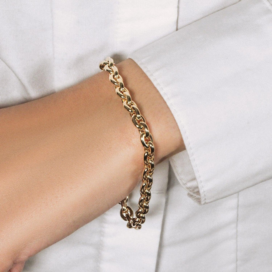 14k Yellow Gold Polished Oval Link Bracelet - Ellie Belle