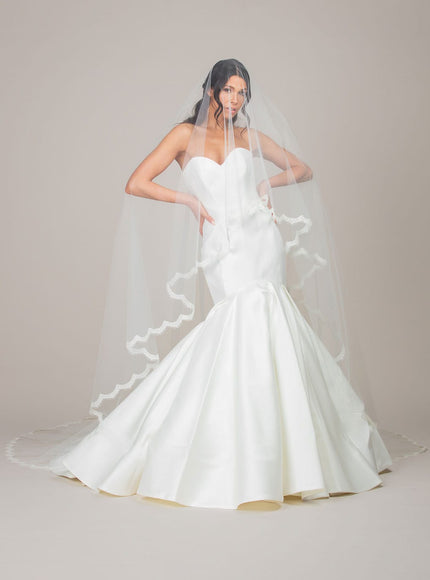 1606 Two-Tier Scallop Trimmed Cathedral Veil