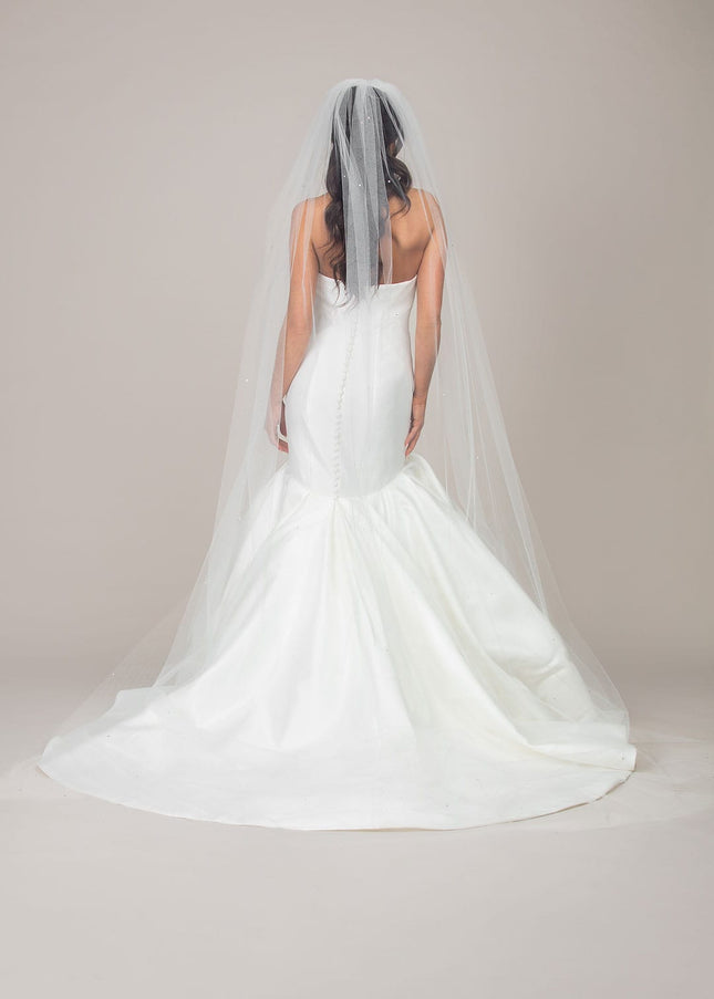 1707 Scattered Crystal Cathedral Veil