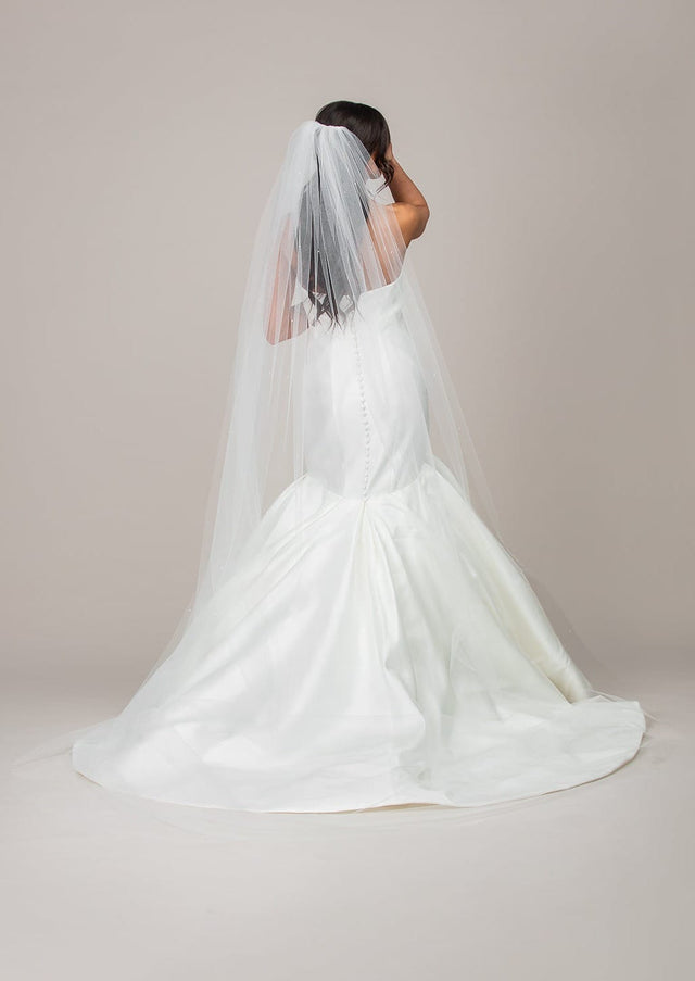 2300 Scattered Pearl Cathedral Veil
