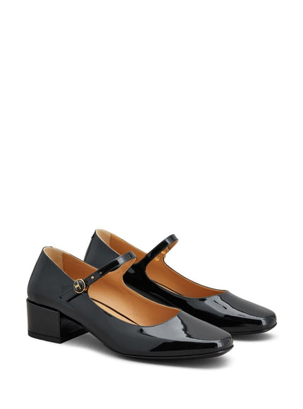 Tod's With Heel Black