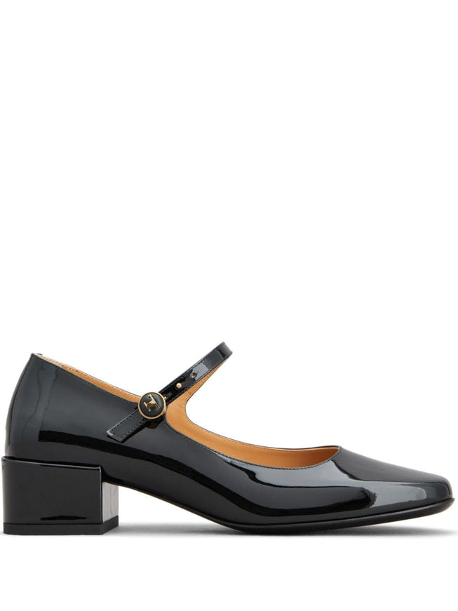 Tod's With Heel Black