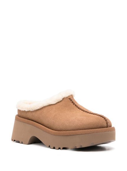 Ugg New Heights Cozy Clogs In Chestnut