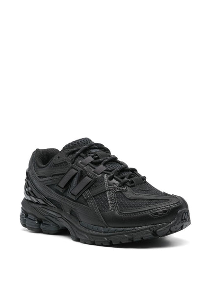 New Balance Sneakers Black