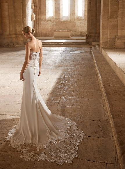 Rosa Clará Soft Lilia Wedding Gown