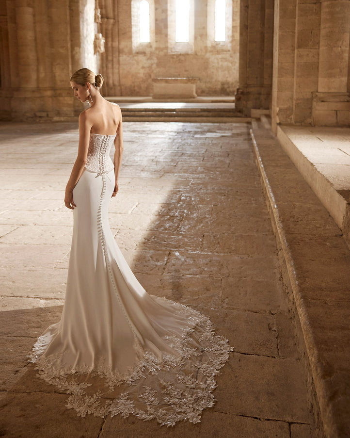 Rosa Clará Soft Lilia Wedding Gown