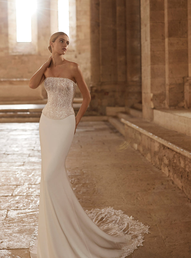 Rosa Clará Soft Lilia Wedding Gown