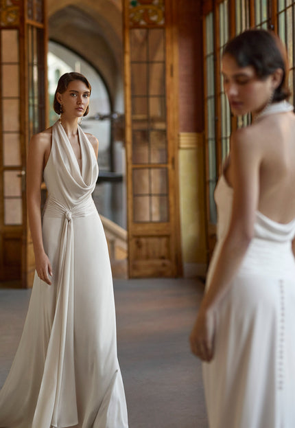Rosa Clará Gatsby Bina Straight Satin Wedding Dress