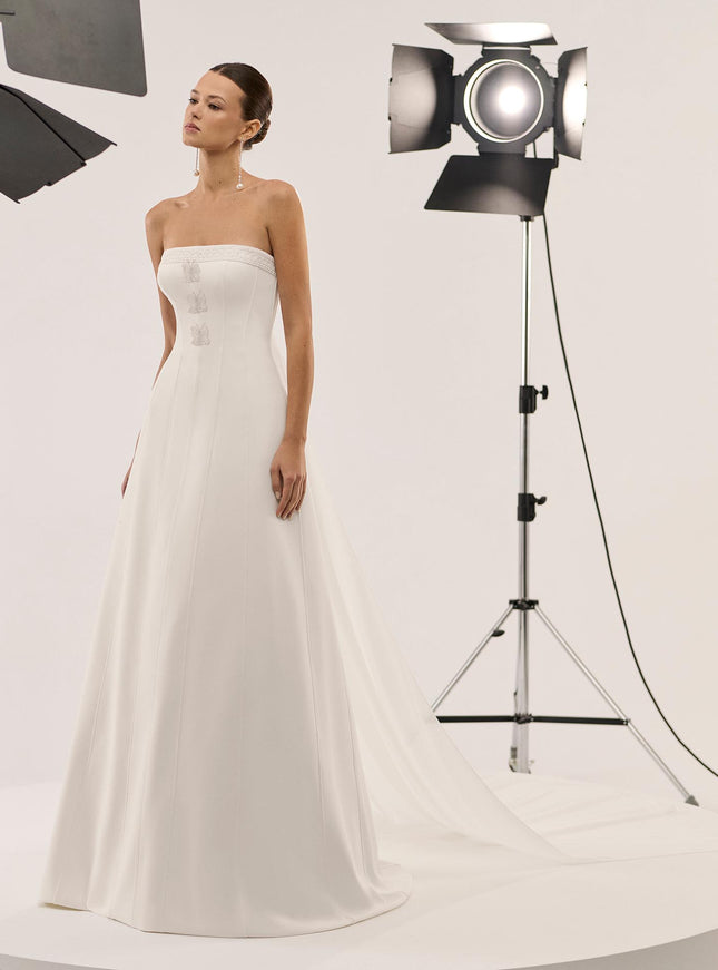Rosa Clará Couture Sibel Wedding Gown