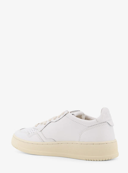 Autry Medalist Low Low-Top Leather Sneakers