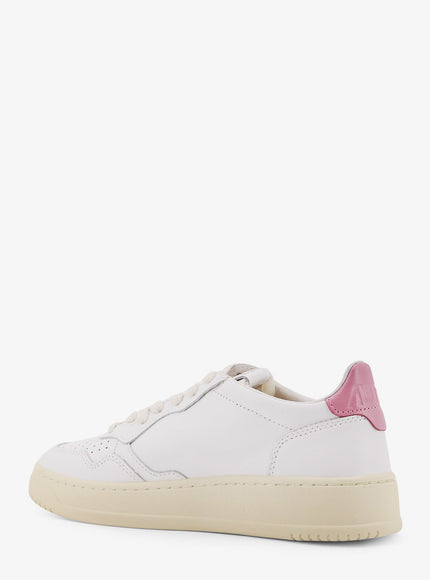 Autry Medalist Low Low-Top Leather Sneakers