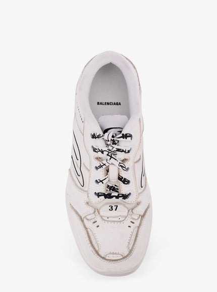 Balenciaga Hamptons Worn-Out Leather Low-Top Sneakers
