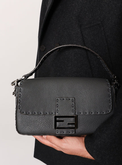 Fendi Baguette Leather Shoulder Bag With Selleria Stitchings
