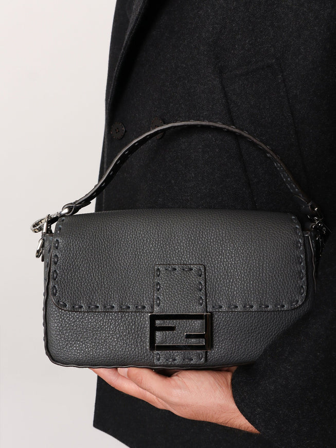 Fendi Baguette Leather Shoulder Bag With Selleria Stitchings