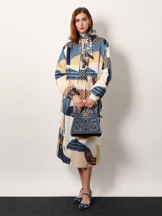 Fendi Peekaboo Iseeu Small Leather Shoulder Bag With Selleria Macro Stitching