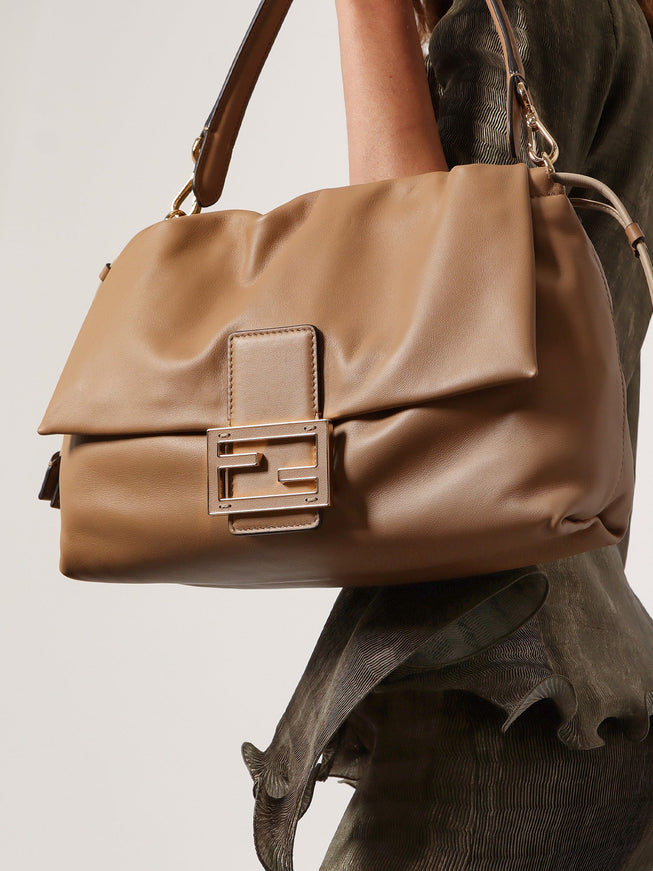 Fendi Mamma Baguette Large Leather Shoulder Bag