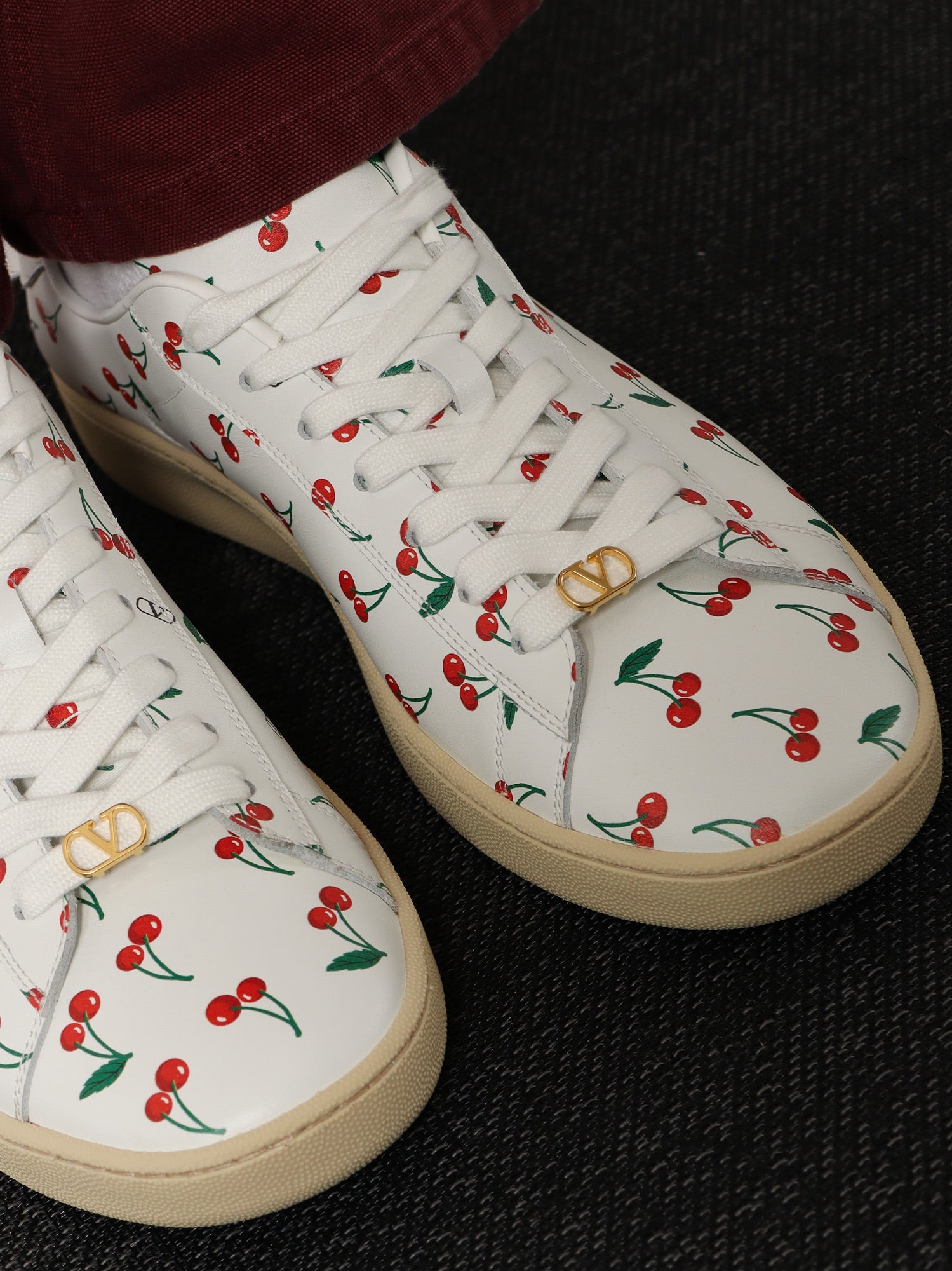 Valentino Garavani Royco Low-Top Leather Sneakers – Ellie Belle