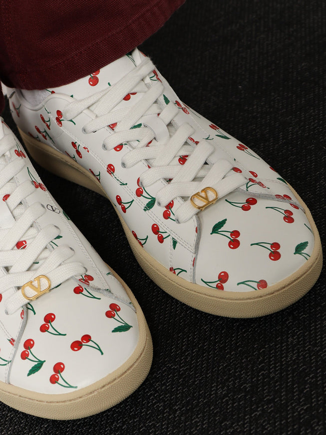 Valentino Garavani Royco Low-Top Leather Sneakers