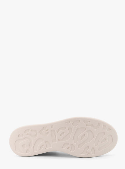 Alexander Mcqueen Oversize Leather Sneakers With Back Contrasting Patch