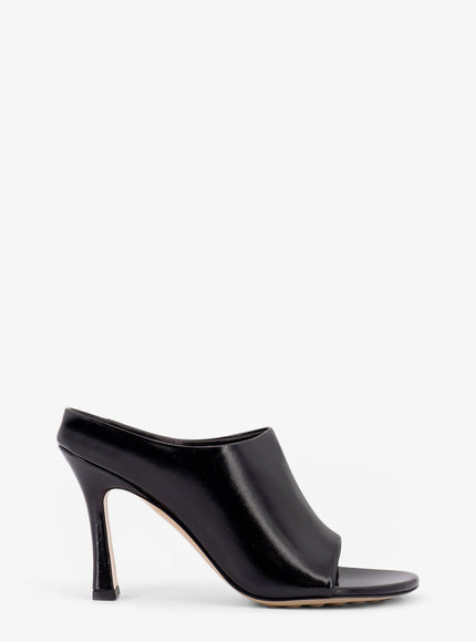 Bottega Veneta Rana Leather Mule With Heel Nero