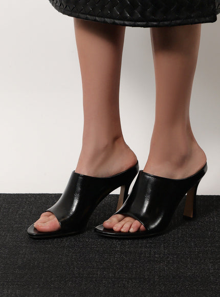 Bottega Veneta Rana Leather Mule With Heel