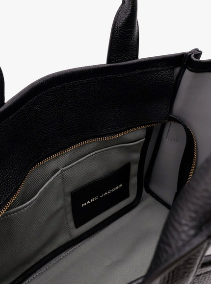 Marc Jacobs Leather Shoulder Bag With Logo On The Front