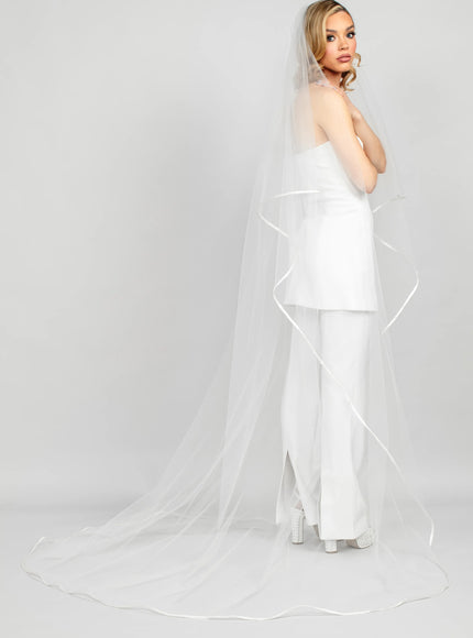 Ariel Taub 2601 Chapel Veil with Ribbon Edge