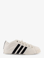 6 / White