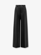 38 / Black