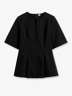 36 / Black