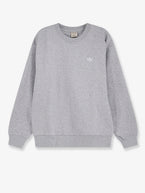 M / Gris