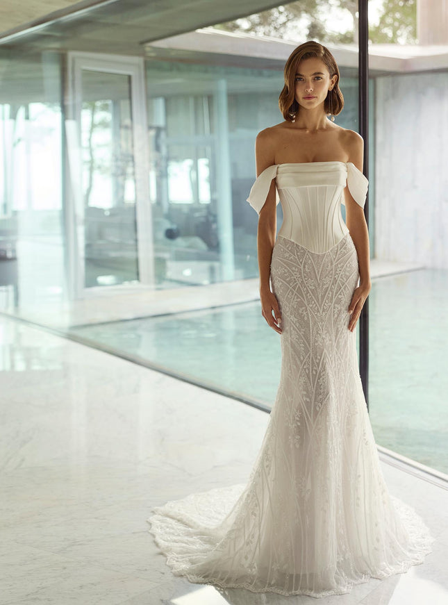 Rosa Clará Soft Gio Wedding Gown